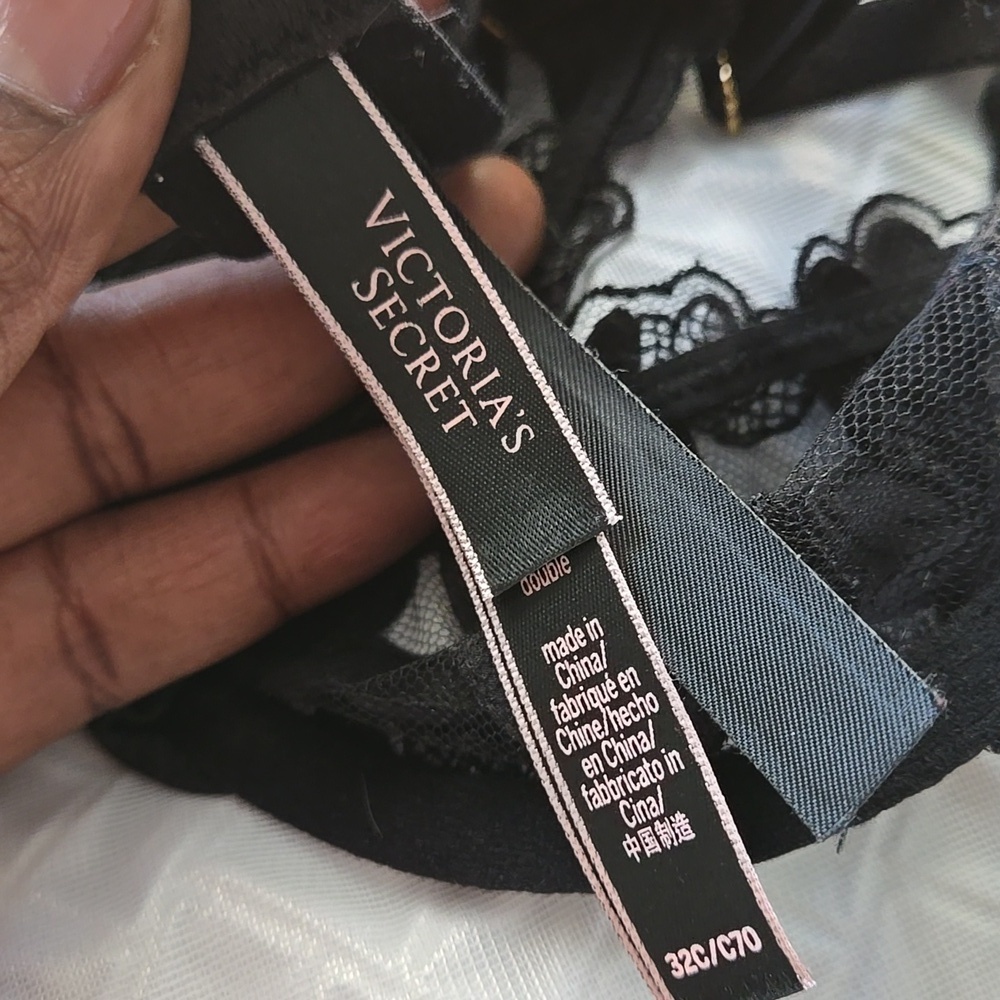 NWOT Victoria's Secret Black Unlined Mesh With Floral Appliqué Bra Size 32C - Picture 5 of 8